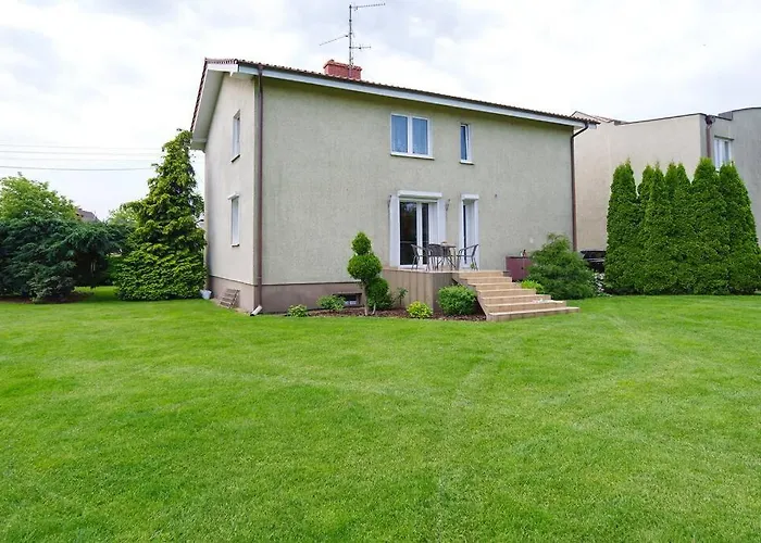 Happiness House Balcony & Garden